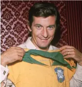  ?? GETTY IMAGES ?? Kitted out: Mullery with Pele’s shirt, which later went missing