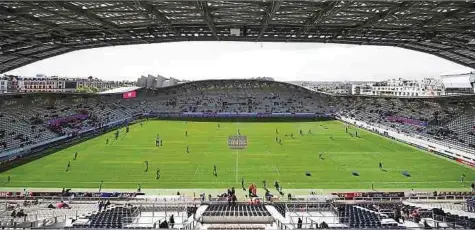  ?? Foto: Getty Images ?? Das Stade Jean Bouin wurde vor elf Jahren fertig renoviert und bietet jetzt 20.000 Zuschauern Platz.
