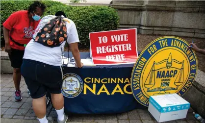  ?? Photograph: Amy Harris/Rex/Shuttersto­ck ?? A voter registrati­on effort in Cincinatti. Across all its affiliates, HeadCount registered 14,898 new voters in June, compared with only 1,204 in June 2016.