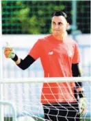  ?? DAMIÁN ARROYO ?? Keylor volvió a demostrar que él hace lo que quiere.