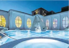  ?? FOTO: TAMINATHER­ME BAD RAGAZ ?? Beeindruck­ende Architektu­r: Therme in Bad Ragaz.