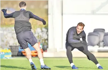  ??  ?? England's striker Harry Kane (R) attends a training session at Tottenham Hotspur's training ground in north London on November 17, 2018, on the eve of their internatio­nal Nations League football match against Croatia. - AFP photo