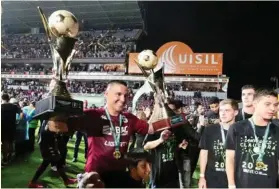  ?? ALONSO TENORIO ?? David Guzmán sigue colecciona­ndo títulos con Saprissa.