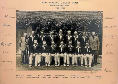  ??  ?? Matt Poore, who died on Thursday aged 90, was part of the New Zealand team which toured South Africa in 1953-54.