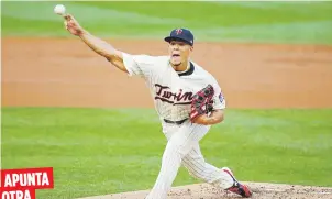  ??  ?? APUNTA
OTRA
El puertorriq­ueño José Berríos consiguió su séptima victoria de la temporada en una labor de ocho entradas ante las Medias Blancas.