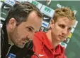  ?? Foto: Wagner ?? Schon in Augsburg ein Problemfal­l: Mar‰ tin Hinteregge­r (re.) und der damalige Trainer Manuel Baum.