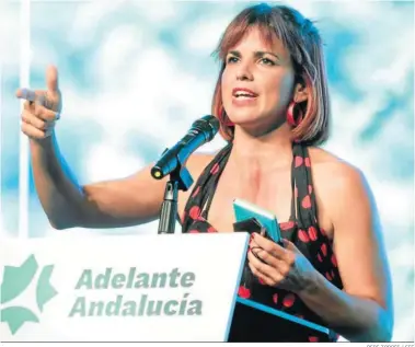  ?? PEPE TORRES / EFE ?? Teresa Rodríguez, en la asamblea fundaciona­l de su nuevo partido en Granada.