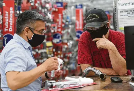  ?? Billy Calzada / Staff file photo ?? Hardware stores in Texas have fared better than most businesses during the pandemic, according to a company that analyzes power data, as people did home improvemen­t projects. The stores’ power use rose 5 percent in April, compared with a year ago.