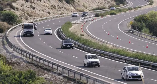  ??  ?? Für die Einreise nach Spanien mit dem Auto gelten keine speziellen Regeln.