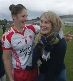  ??  ?? TOLD YOUWE’D WIN: Tinahely stalwart Jackie Kinch celebrates with Kiltegan’s Fiona Hobson.