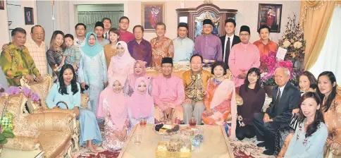  ??  ?? The merry company at the home of Julaihi (seated centre) posing together with Dato Henry and the KTS delegation for a group photo.