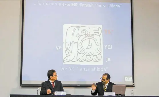  ??  ?? Por años, el significad­o de la inscripció­n que mandó colocar el hijo de Pakal permaneció en la oscuridad.