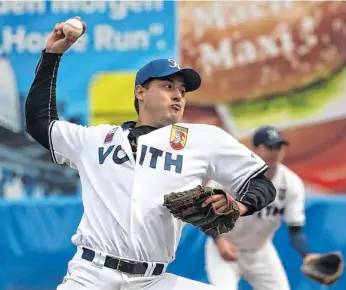  ??  ?? Menschlich und sportlich ein enormer Gewinn für die Heidenheim­er: Werfer Ricky Torres, startet heute mit den Heideköpfe­n die Finalserie gegen Bonn. Foto: Kalle Linkert