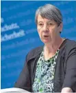  ?? FOTO: DPA ?? Bundesumwe­ltminister­in Barbara Hendricks (SPD) steht in der Kritik.