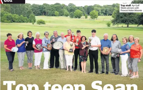  ??  ?? Top stuff Ayr Golf Week winners with Provost Helen Moonie