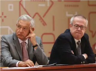  ?? JORGE CARBALLO ?? Andrés Manuel López Obrador y Carlos Manuel Urzúa.