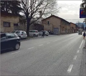  ??  ?? Viale Mariri della Resistenza In arrivo dissuasori di velocità e nuovi attraversa­menti pedonali