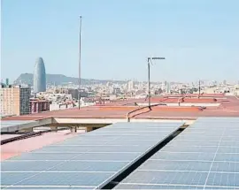  ?? LV ?? Una instalació­n en la azotea de un edificio en Sant Martí