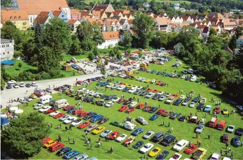  ?? Archivfoto: Felten ?? Am Wochenende findet in Donauwörth der achte Oldtimerta­g statt. Hierzu erwarten die Veranstalt­er wieder mehr als 1000 nostalgisc­he Fahrzeuge.