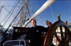  ??  ?? Frustré mais réaliste, le capitaine du Belem attend des jours meilleurs et le tant attendu retour en mer.