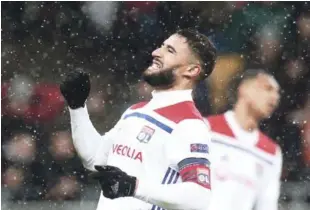  ?? AP ?? Nabil Fekir, del Lyon, reacciona durante el encuentro de la Liga de Campeones frente al Shakhtar Donetsk.