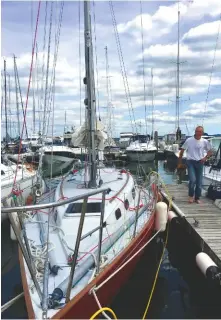  ??  ?? ABOVE RIGHT:
Fresh Herring has hank-on foresails and the engine was removed ahead of the Longue Route to allow for extra provisioni­ng