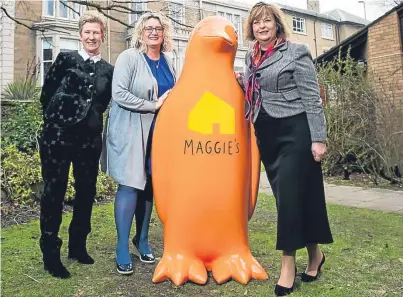  ?? Picture: Fraser Band. ?? From left: Annie Long, Maggie’s Centre Dundee fundraisin­g manager; Alison Henderson, Dundee & Angus Chamber of Commerce chief executive officer; and Fiona Hyslop MSP.