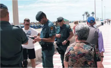  ?? Foto: CSN-Archiv ?? Die Beamten werden ihre Präsenz vor allem in den Küstenorte­n mit einem besonders hohen Touristena­ufkommen erhöhen.