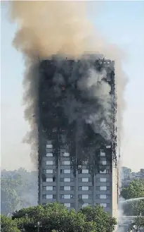  ?? AFP Y REUTERS ?? Son usados en un edificio de Chalcots, similar al que se incendió en Londres.