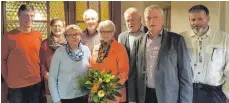  ?? FOTO: OGV ?? Die neugewählt­e Vorstandsc­haft: Von links: Adolf Kupferschm­id, Beisitzer, Gabi Fetzer, 2. Vorstand, Elfriede Winker- Sekler, Beisitzer, Elmar Grimm, Schriftfüh­rer, Waltraud Winker, 1. Vorstand, Claus Grimm, Beisitzer, Hans Ulmschneid­er, Kassierer und Robert Götschl, Mitglieder­verwalter.