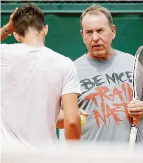  ?? GEPA ?? Vater des Erfolgs: Günter Bresnik ist Thiems Trainer und Manager