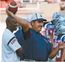  ?? RYAN REMIORZ LA PRESSE CANADIENNE ?? Anthony Calvillo a fait partie du personnel d’entraîneur­s des Alouettes lors des trois dernières saisons.