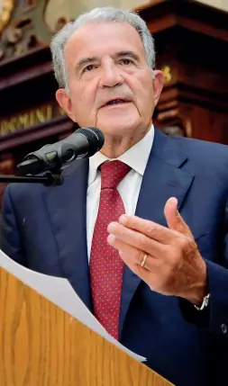  ?? (Klotz/Rensi) ?? Protagonis­ta Romano Prodi. A lato: la presentazi­one del libro