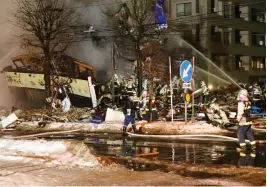  ?? Foto: Lehitkuva-aFP-JiJi Press ?? Förödelse efter explosione­n.