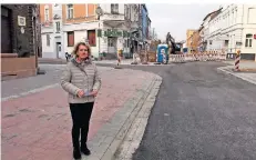  ?? FOTO: CSO- ?? Ellen Clemens kritisiert, dass beim Umbau auf der mittleren Bahnstraße mehr Parkplätze hätten geschaffen werden sollen.