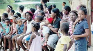  ??  ?? Alrededor de 150 familias viven en El Abejal.