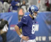  ?? BILL KOSTROUN - THE ASSOCIATED PRESS ?? New York Giants quarterbac­k Daniel Jones leaves the field during the second half of an NFL football game against the Arizona Cardinals, Sunday, Oct. 20, 2019, in East Rutherford, N.J.