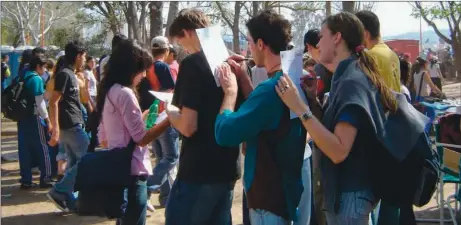  ??  ?? BúSQUEDA. La creación de nuevos puestos de trabajo debería ser una política de Estado.