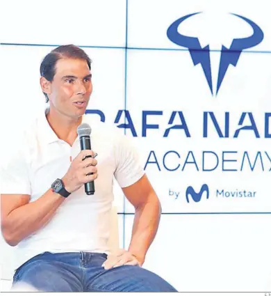  ?? E. P. ?? Rafa Nadal, en un momento de la rueda de prensa que ofreció ayer en su academia de Manacor.