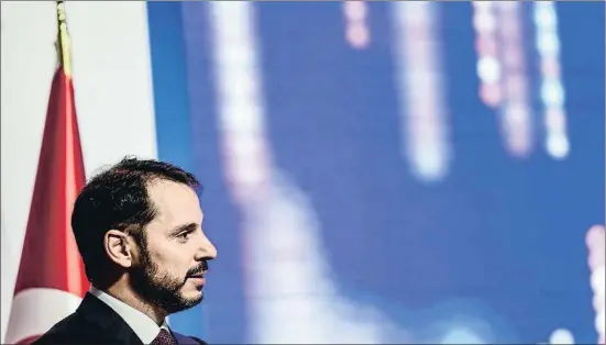  ?? YASIN AKGUL / AFP ?? Berat Albayrak, ministro de Finanzas turco, ahora mismo la mano derecha del presidente Erdogan