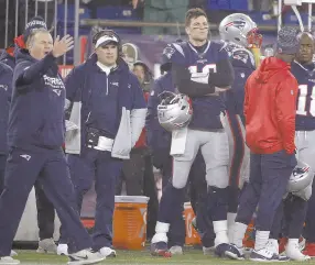  ??  ?? • Tom Brady podría optar por jugar en otro equipo.