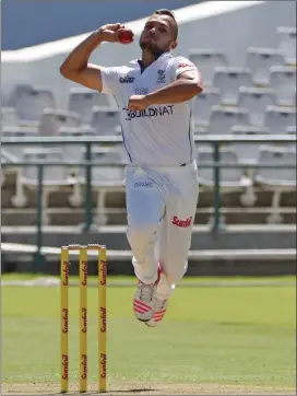  ?? Picture: CHRIS RICCO, BACKPAGEPI­X ?? SHINING LIGHT: Dane Paterson was the pick of the Cobras bowlers with figures of 3/57 against the Dolphins yesterday.