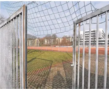  ?? FOTO: JÜRGEN MOLL ?? Der Sportplatz Neuenkamp ist die sportliche Heimstätte des BV 10. Eigentümer des Platzes ist der RSV.