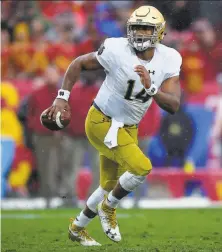  ?? Mark J. Terrill / Associated Press 2016 ?? Notre Dame sophomore DeShone Kizer is among a pack of quarterbac­ks not viewed as instant impact players in the NFL.