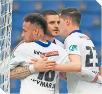  ?? / FOTO: AFP ?? El argentino Mauro Icardi fue la figura del partido al marcar tres de los cinco goles.