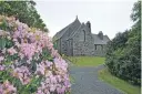  ??  ?? The eye- catching Gigha Church.