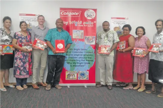  ?? Photo: Shirika Shalini ?? Third from left: Colgate Palmolive (Fiji) Limited general manager Fiji and Pacific Islands Jarrod Parker with the judges of Colgate My Bright Smile Global Art Contest on June 14, 2018.