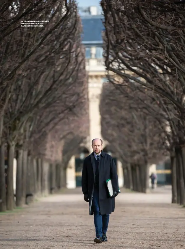  ??  ?? SATIE-INSPIRERAD PROMENAD. JARDIN DU PALAIS ROYAL,
1:A ARRONDISSE­MENTET.