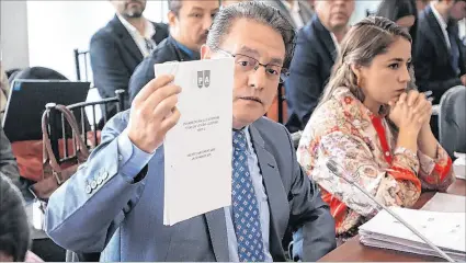  ?? ACHIVO / EXPRESO ?? Caso. Fernando Villavicen­cio presentó su informe León de Troya y denunció un caso de posible corrupción.