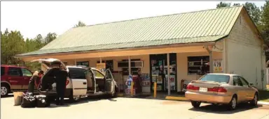  ??  ?? Undercover officers with the Lookout Mountain Drug Task Force seized a large amount of synthetic marijuana on Aug. 20 at the Pit Stop No. 6 gas station along Alabama Highway in LaFayette. (Catoosa News photo/Adam Cook)